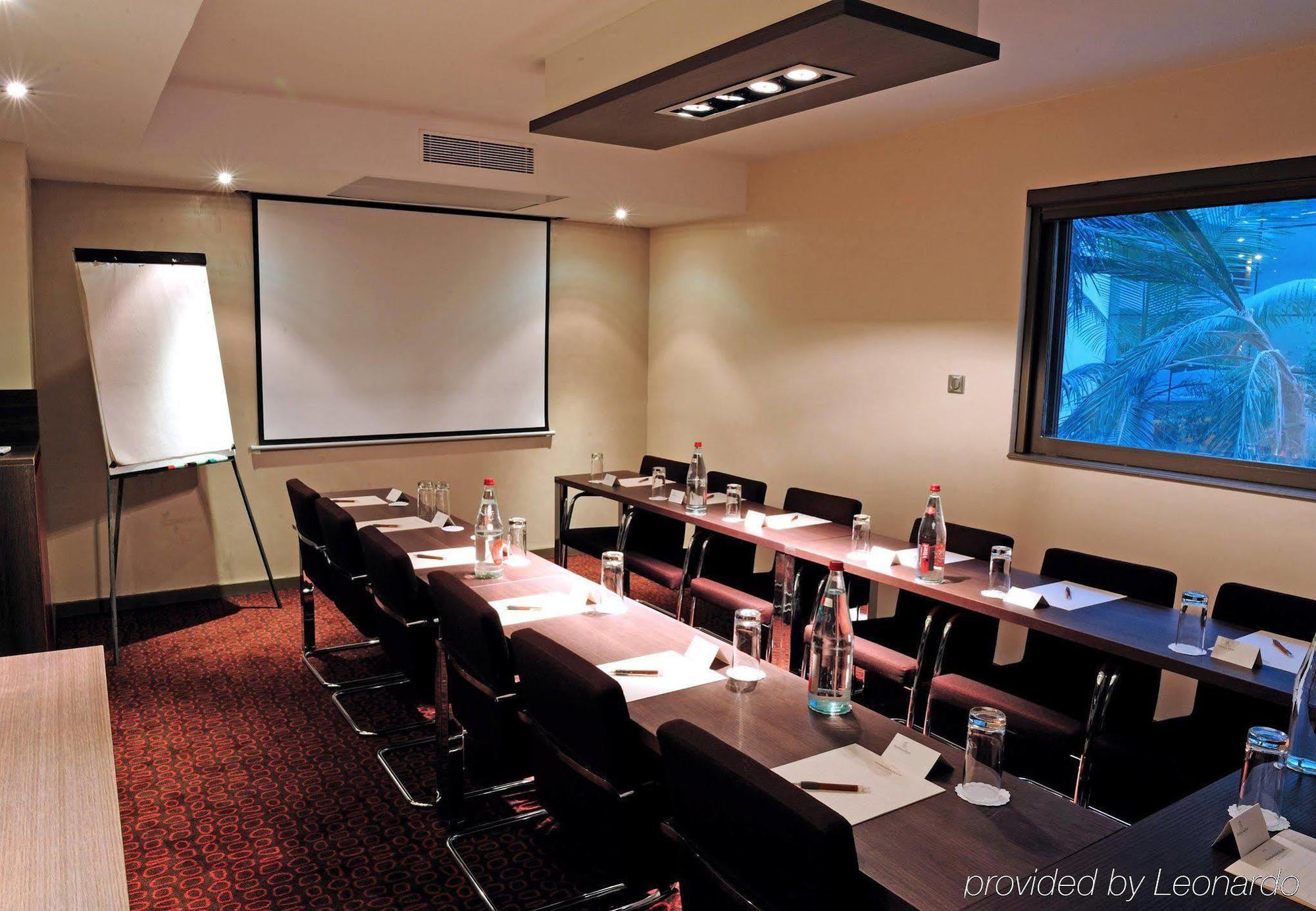 Ac Hotel By Marriott Ambassadeur Antibes - Juan Les Pins Επιχειρήσεις φωτογραφία