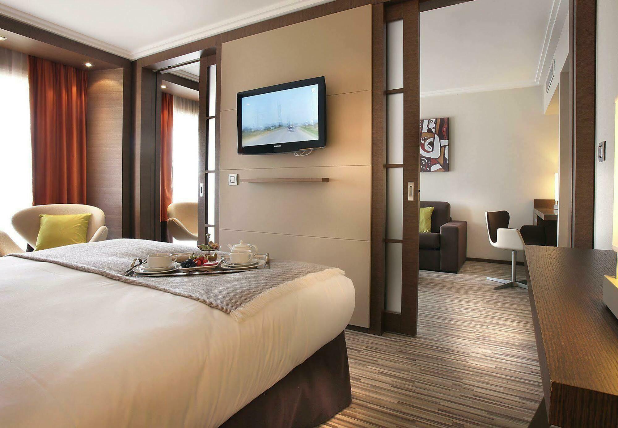 Ac Hotel By Marriott Ambassadeur Antibes - Juan Les Pins Δωμάτιο φωτογραφία